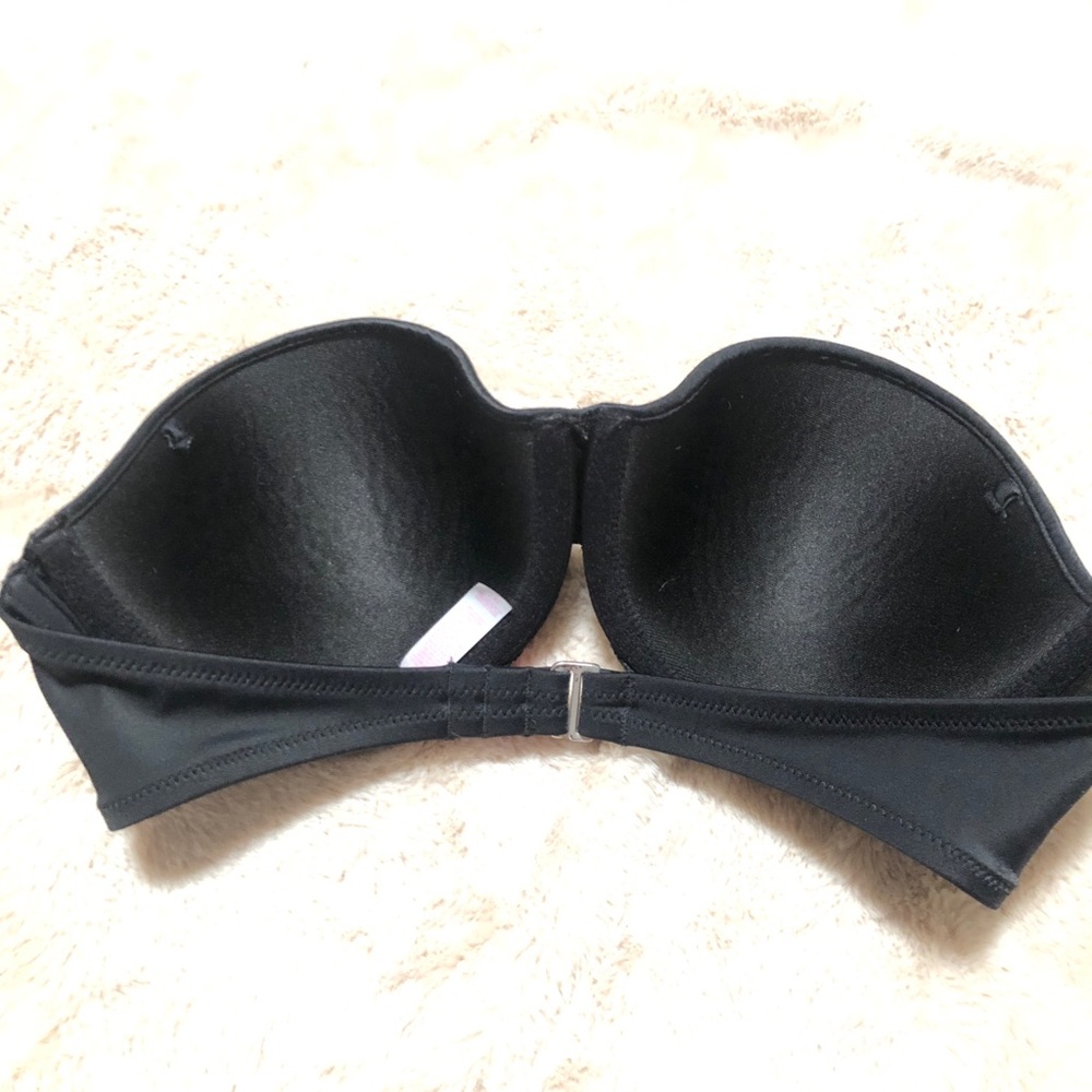 Victoria’s Secret Black Bandeau Swim Top - Picture 4 of 8